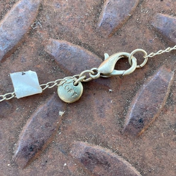 Loft Women Necklace Crystals Accent Fashion Jewelry Gold Tone Necklace - Picture 12 of 12